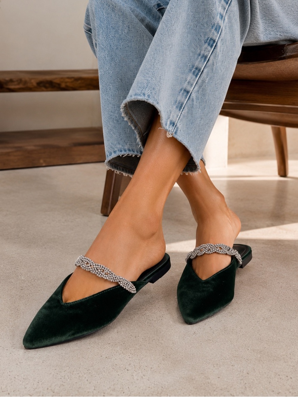 Birdies The Swan Velvet Rhinestone Mule Flats Emerald Green Size 8